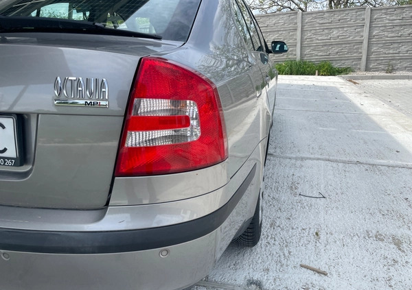 Skoda Octavia cena 16800 przebieg: 220000, rok produkcji 2007 z Kłodzko małe 497